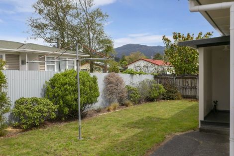 Photo of property in 2 Noni Street, Turangi, 3334