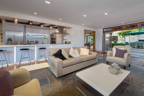 Photo of property in 11 Clifton Road, Browns Bay, Auckland, 0630