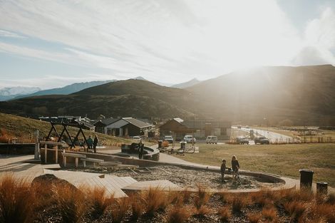 Photo of property in 9 Plough Street, Jacks Point, 9371