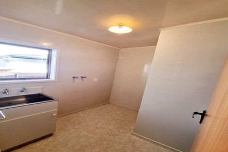 Photo of property in 2/44 Wallace Road, Papatoetoe, Auckland, 2025