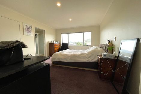 Photo of property in 40 Lilybank Crescent, East Tamaki, Auckland, 2013