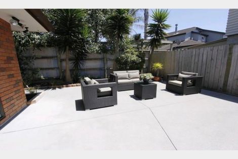 Photo of property in 10a Waller Avenue, Bucklands Beach, Auckland, 2012