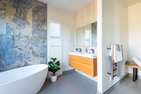 Photo of property in 17 Tunarau Street, Raglan, 3225