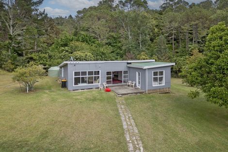 Photo of property in 851 Purangi Road, Cooks Beach, Whitianga, 3591