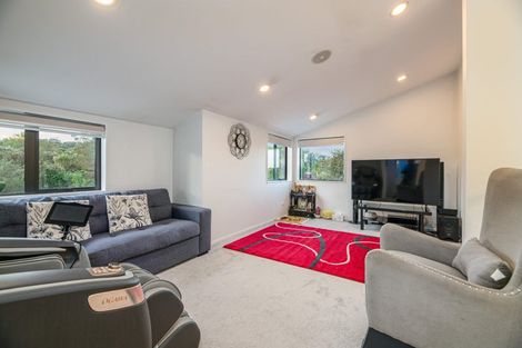 Photo of property in 5a Woodside Road, Massey, Auckland, 0614