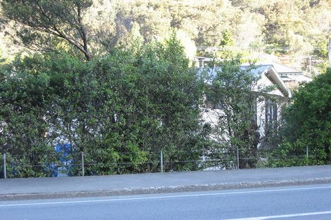 Photo of property in 52 Wairau Road, Picton, 7220