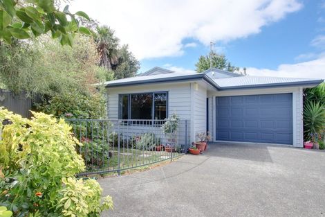 Photo of property in 69b Church Road, Taradale, Napier, 4112