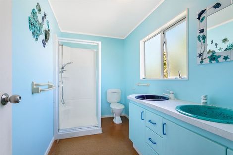 Photo of property in 129a View Road, Sunnyvale, Auckland, 0612