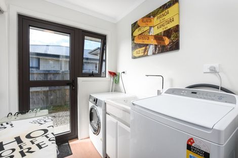 Photo of property in 37 Grandvista Drive, Green Island, Dunedin, 9018