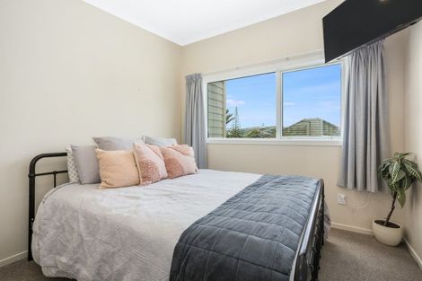 Photo of property in 120b Main Road, Titahi Bay, Porirua, 5022