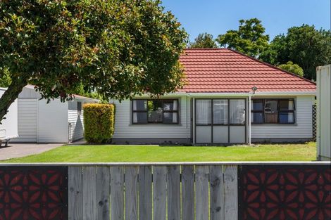 Photo of property in 6 Charles Street, Riverdale, Gisborne, 4010