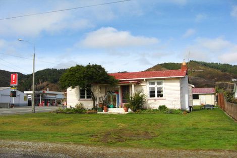 Photo of property in 7 Cavell Street, Reefton, 7830