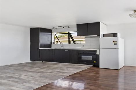 Photo of property in 1/1 Rebecca Rise, Weymouth, Auckland, 2103