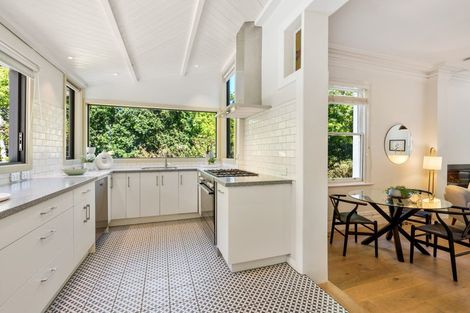 Photo of property in 12 Maori Road, Dunedin Central, Dunedin, 9016