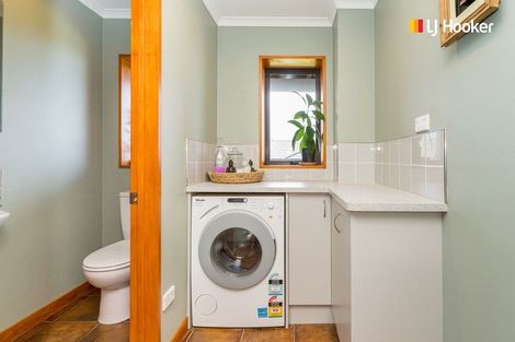 Photo of property in 41 Highgrove, Saint Clair, Dunedin, 9012