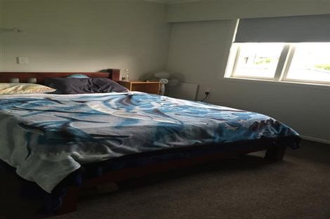 Photo of property in 16 Rollerson Street, Papakura, 2110