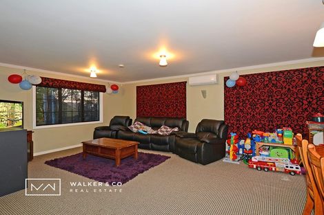 Photo of property in 18 Mccarthy Grove, Clouston Park, Upper Hutt, 5018