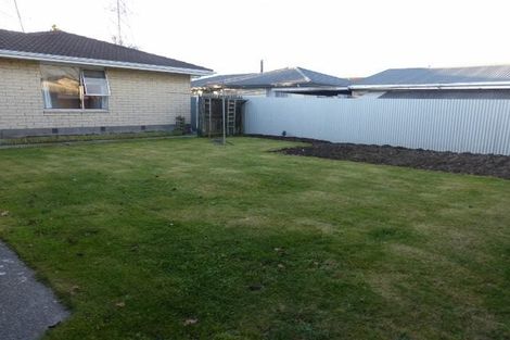 Photo of property in 60 Denise Crescent, Hornby, Christchurch, 8042
