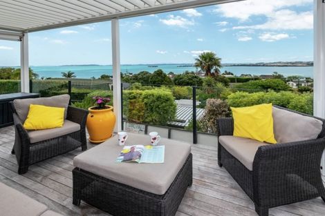 Photo of property in 1/11 Pounamu Place, Shelly Park, Auckland, 2014