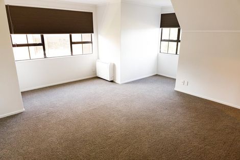 Photo of property in 30 Satara Crescent, Khandallah, Wellington, 6035