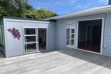 Photo of property in 4 Penryn Drive, Paremata, Porirua, 5026