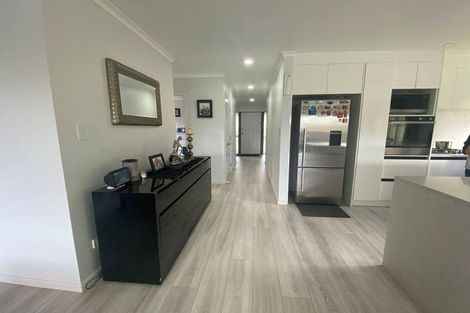 Photo of property in 19 Aclare Place, East Tamaki, Auckland, 2016