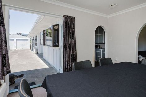 Photo of property in 5 Beedie Street, Dannevirke, 4930