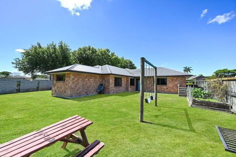 Photo of property in 34 Nielsen Gardens, Rototuna, Hamilton, 3210