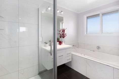 Photo of property in 11 Rotorua Grove, Aotea, Porirua, 5024