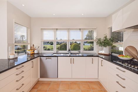 Photo of property in 6 Sovereign Drive, Papamoa Beach, Papamoa, 3118