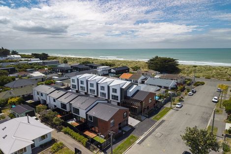 Photo of property in 5/12 Lonsdale Street, New Brighton, Christchurch, 8083