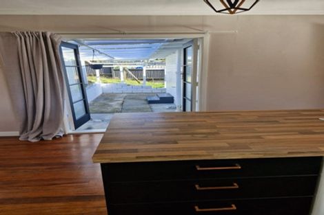 Photo of property in 22 Rose Street, Tirau, 3410