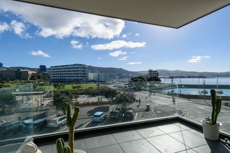 Photo of property in Aqua, 13/74 Oriental Parade, Oriental Bay, Wellington, 6011