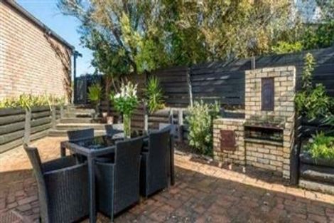 Photo of property in 1/10 Titiwai Place, Birkenhead, Auckland, 0626