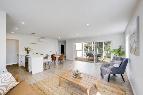 Photo of property in 9b Church Road, Taradale, Napier, 4112