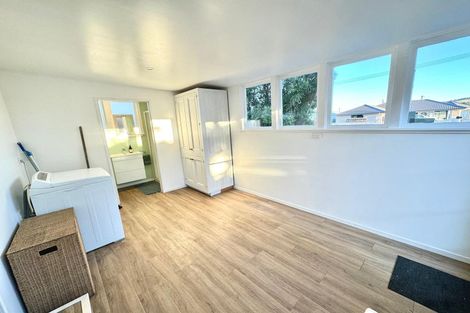 Photo of property in 77 West Coast Road, Sheffield, 7500