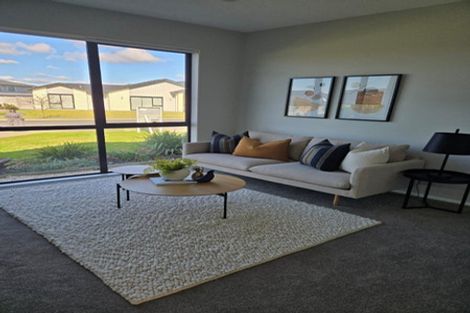 Photo of property in 27 Surf View Crescent, Red Beach, 0932