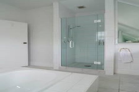 Photo of property in 1 Oakfield Street, Burnside, Christchurch, 8053