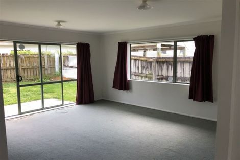 Photo of property in 1/11 Solveig Place, Randwick Park, Auckland, 2105
