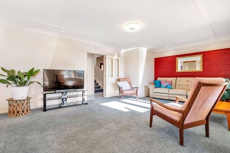 Photo of property in 1/186 Marine Parade, Mount Maunganui, 3116