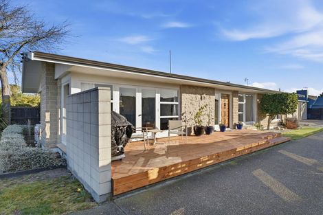 Photo of property in 69 Deepdale Street, Burnside, Christchurch, 8053