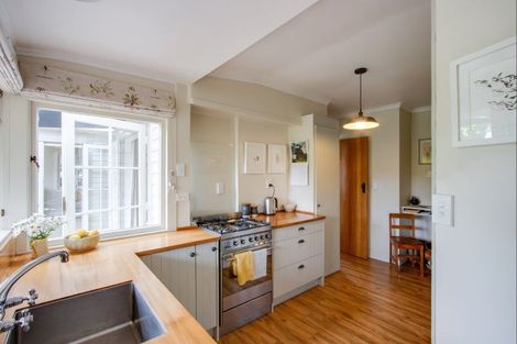 Photo of property in 26 Bowling Road, Greenmeadows, Napier, 4112