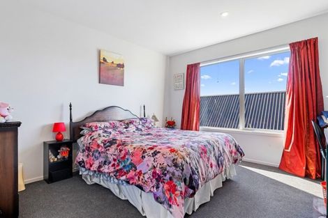Photo of property in 7 Goodall Place, Redwood, Christchurch, 8051