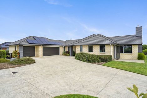 Photo of property in 35 Baxter Michael Crescent, Cambridge, 3434