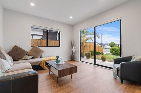 Photo of property in 6 Earlywood Road, Takanini, 2110