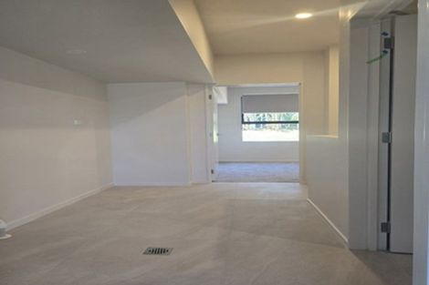 Photo of property in 2/11 Seymour Road, Sunnyvale, Auckland, 0612