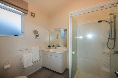 Photo of property in 4 Amesbury Drive, Churton Park, Wellington, 6037