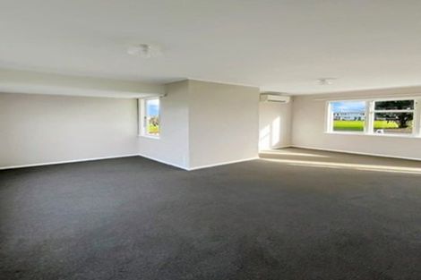 Photo of property in 18-24 Devon Crescent, Bulls, 4818