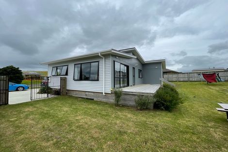 Photo of property in 19 Sunset Drive, Baylys Beach, Dargaville, 0377