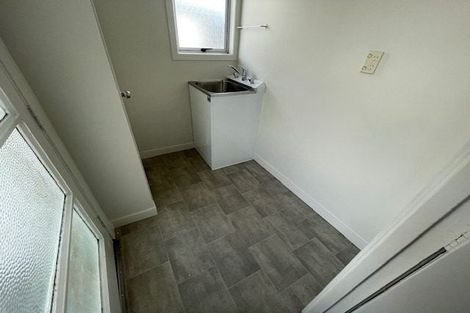 Photo of property in 129a Tidal Road, Mangere, Auckland, 2022